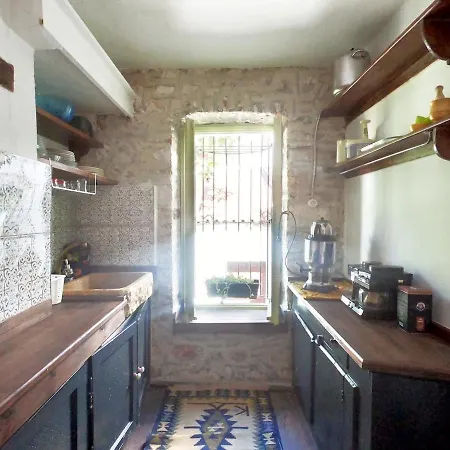 Stone Greek House - Center- Muestakil Ev 펜션 *